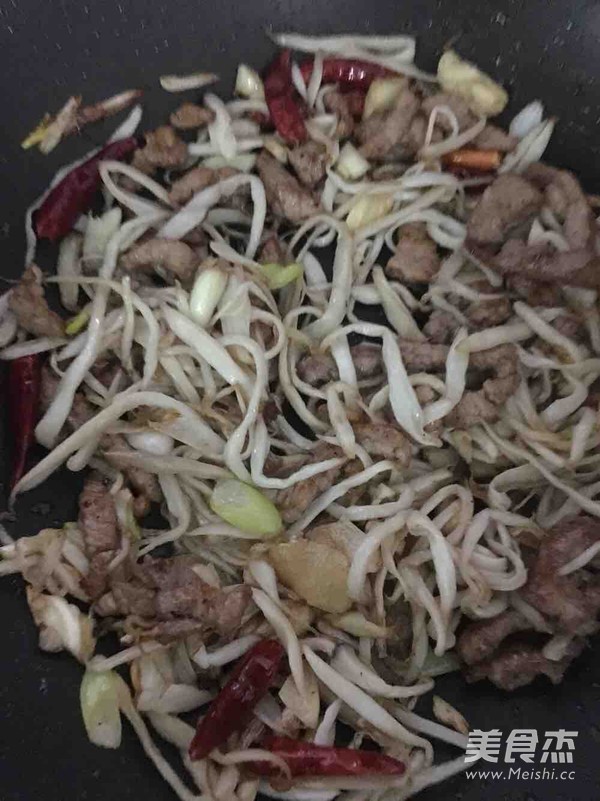 Stir-fried Shredded Pork Pleurotus Eryngii recipe