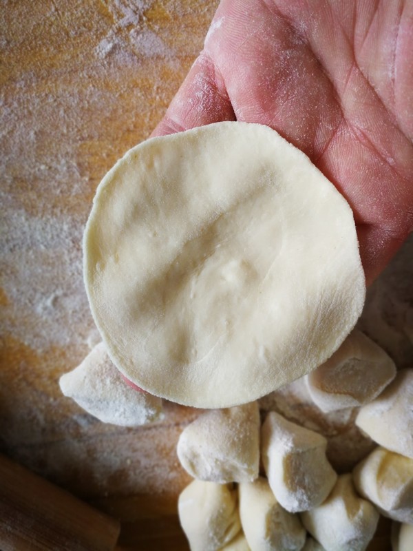 Dumplings Stuffed with White Radish and Pork recipe