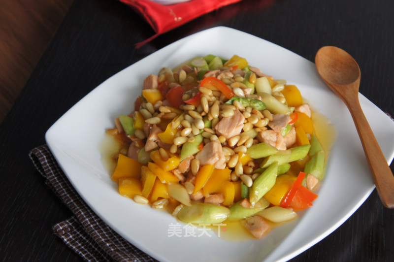Asparagus and Salmon Cubes with Pine Nuts recipe