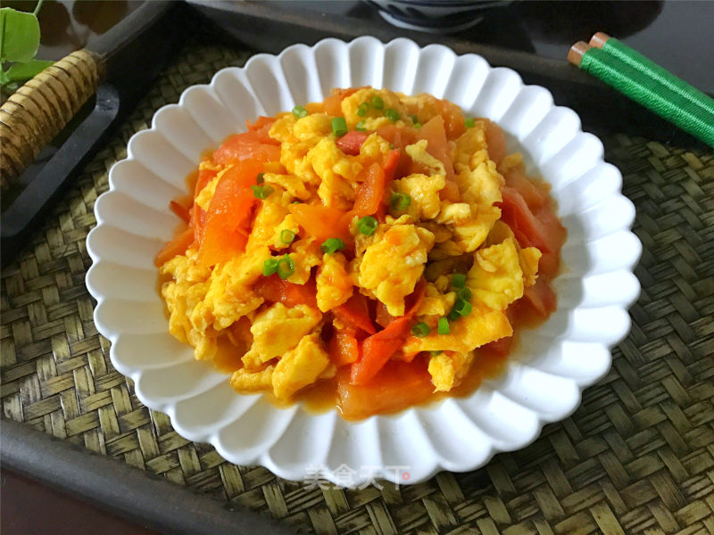 Scrambled Eggs with Tomatoes recipe
