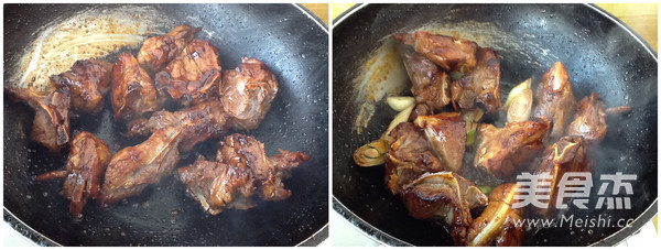 Braised Bone Stew with Lotus Root recipe