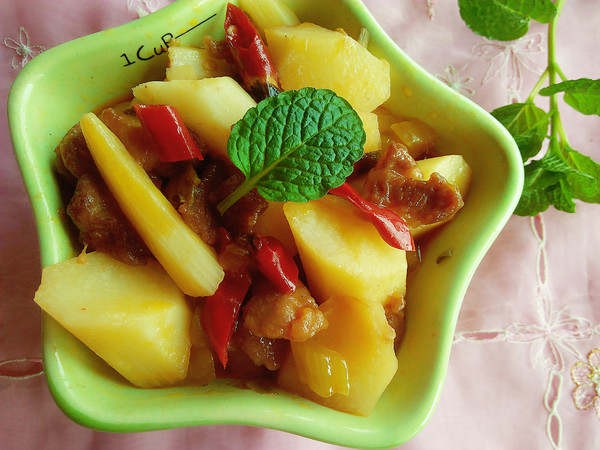 Lunch, Home-cooked Flavor, Diced Pork with Yam recipe