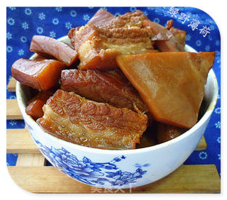 Braised Cuttlefish with Pork Belly recipe