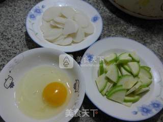 Zucchini Egg Rice Cake Soup recipe