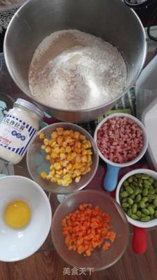 Ham and Vegetable Bread-winners of Lezhong Colorful Summer Baking Competition recipe