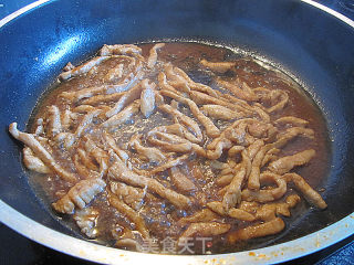 Stir-fried Shredded Chicken with Garlic Moss recipe