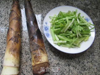 Celery Stir-fried Bamboo Shoots recipe