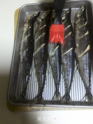 Grilled Saury with Seasonal Vegetables and Salt recipe