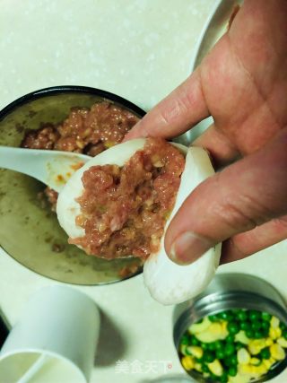 Steamed Beef and Chicken Leg Mushroom Box in Oyster Sauce recipe