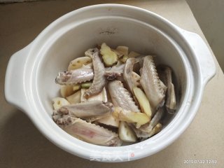 Marinated Duck Wings and Lotus Root recipe