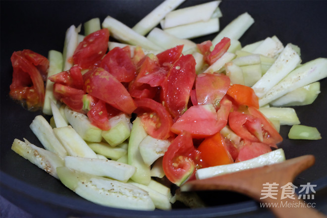 Grilled Eggplant with Tomatoes recipe