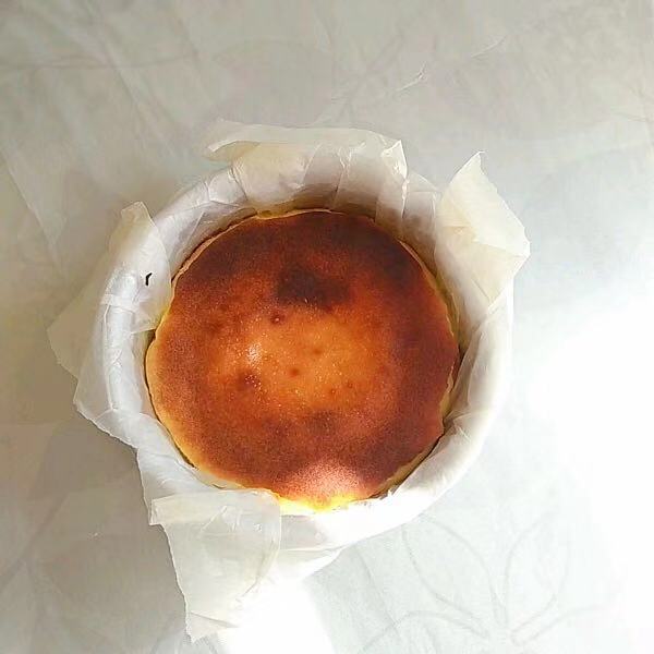 Basque-style Baked Cheesecake recipe