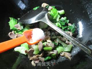Stir-fried Vegetables with Chicken Gizzards recipe