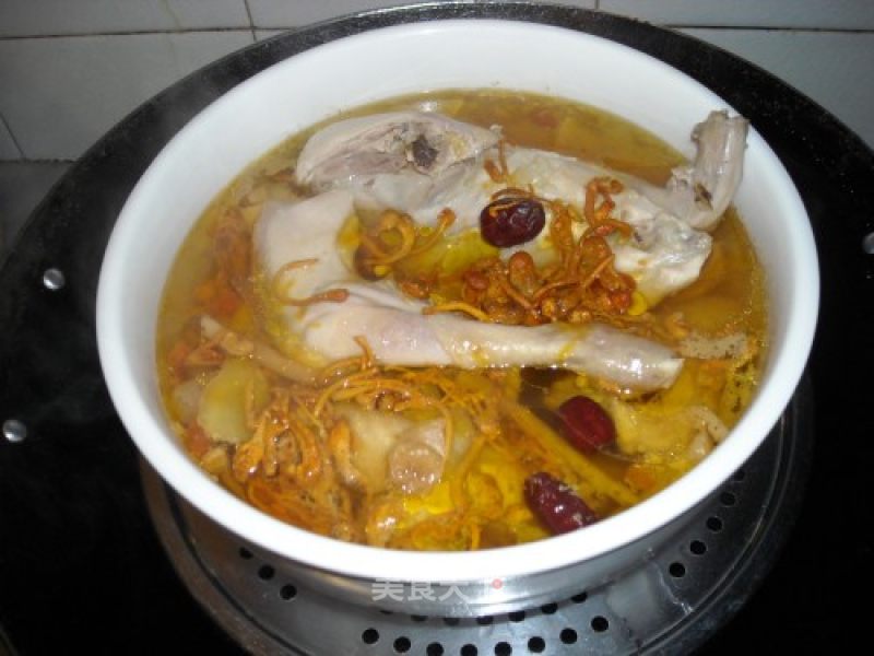 Steamed Chicken Soup with Cordyceps Flower recipe