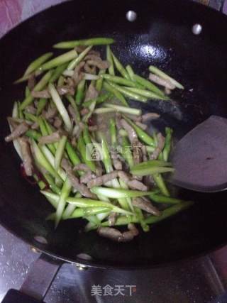 Asparagus Stir-fried Pork recipe