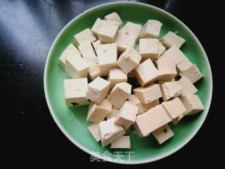 Stewed Tofu with Cordyceps Flower recipe