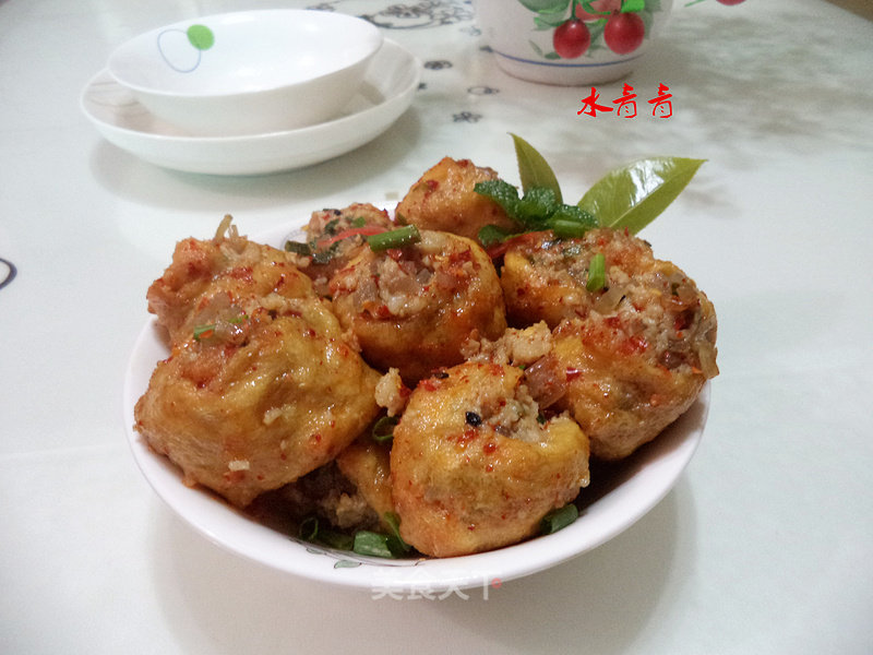 Fried Pork Vermicelli with Stuffed Tofu recipe