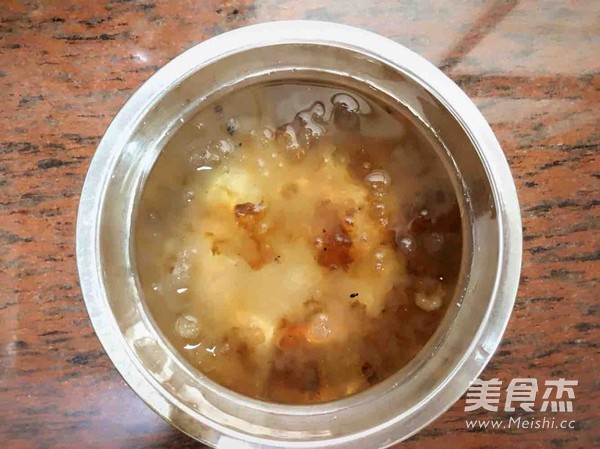 Coconut Peach Gum White Fungus Soup recipe