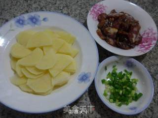 Stir-fried Potatoes with Spicy Sausage recipe