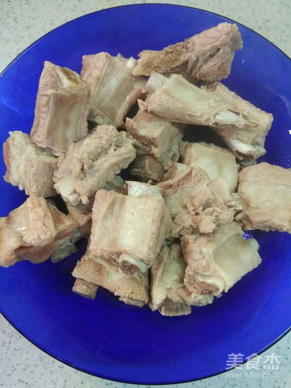 Braised Boneless Pork Ribs with Yam recipe