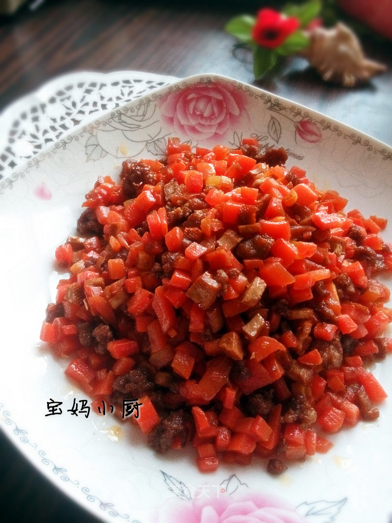 Stir-fried and Smoked with Minced Meat and Carrots
