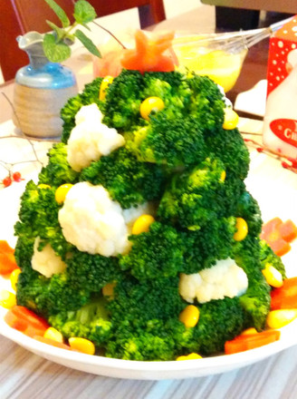 An Edible Christmas Tree