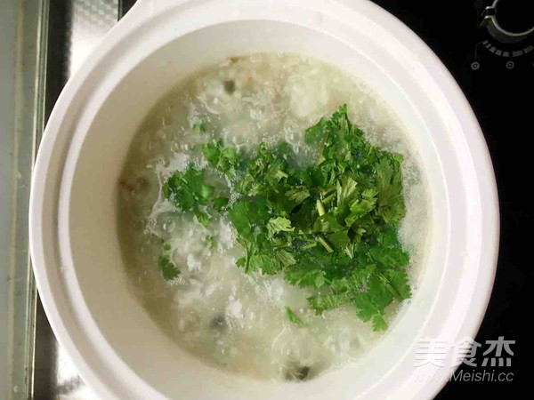 Congee with Preserved Egg and Lean Meat recipe