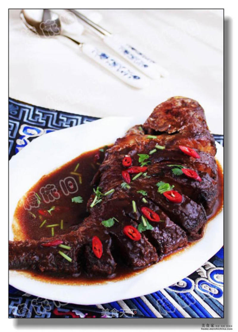 The Classic Flavor of Shandong Cuisine-braised Yellow Croaker in Sauce recipe