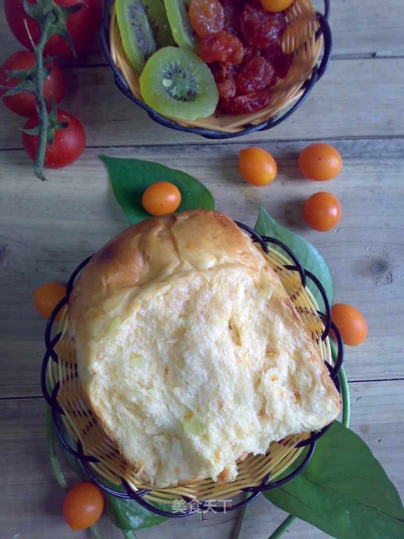 When Cherry Tomatoes Meet Kiwi: Colorful Fruit Toast recipe