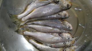 Stewed Yellow Croaker with Tofu Sauce recipe