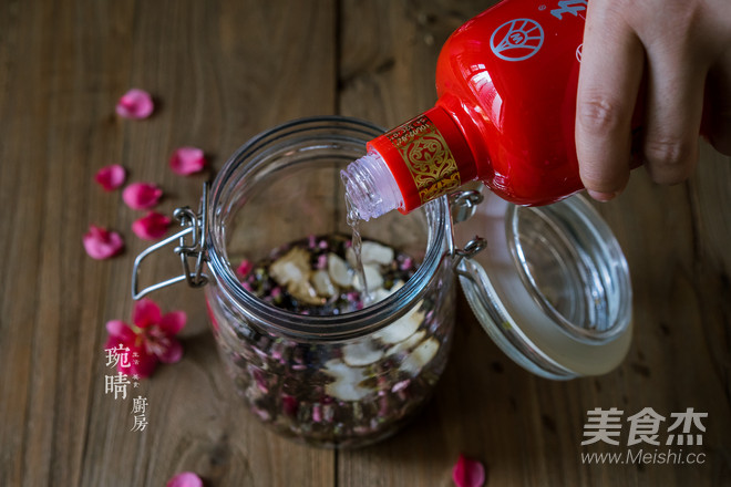 Peach Blossom Angelica Wine recipe