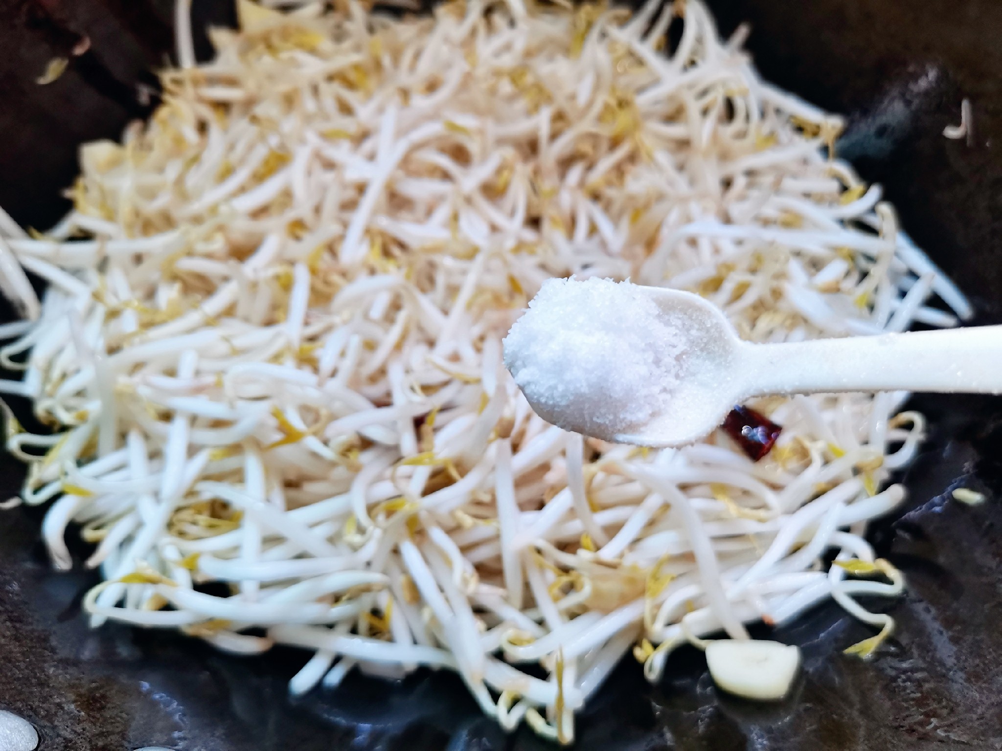 Stir-fried Bean Sprouts recipe