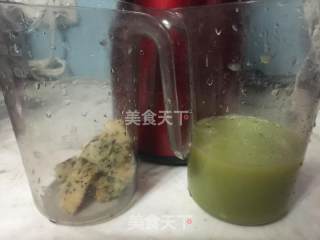 Kiwi Pear Juice recipe
