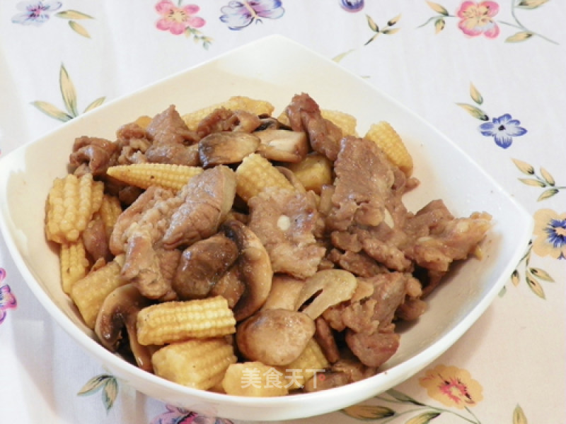 Fried Pork with Mushroom and Corn Cob: recipe