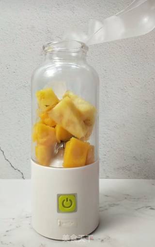 Mango Pineapple Juice recipe