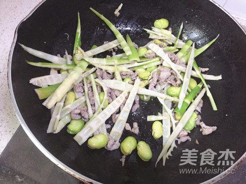 Shredded Pork with Spring Bamboo Shoots and Watercress recipe