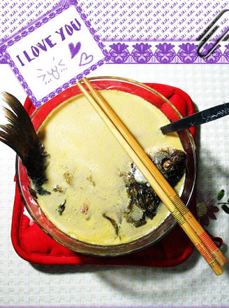Tongcao Crucian Carp Soup