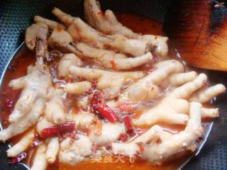 【sichuan Cuisine】--spicy Chicken Feet recipe