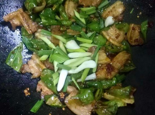 The Practice of Twice-cooked Pork with Green Pepper recipe