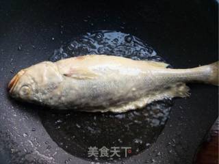 Braised Yellow Croaker recipe