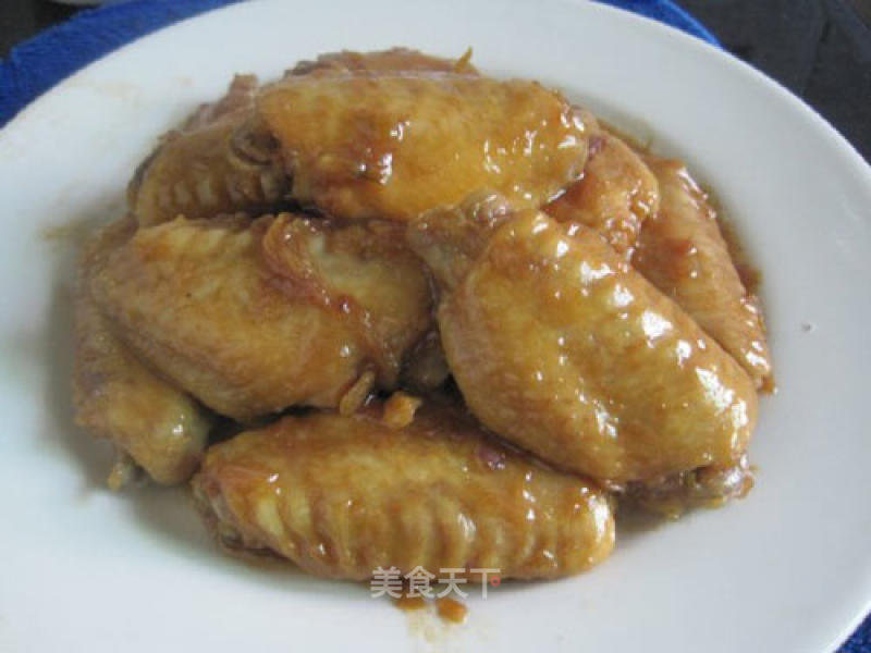Braised Chicken Wings with Red Onion recipe
