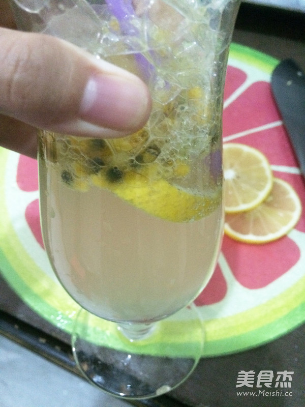 Passion Lemon Mint Water recipe