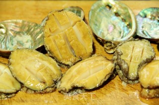 Steamed Baby Abalone with Garlic Vermicelli recipe