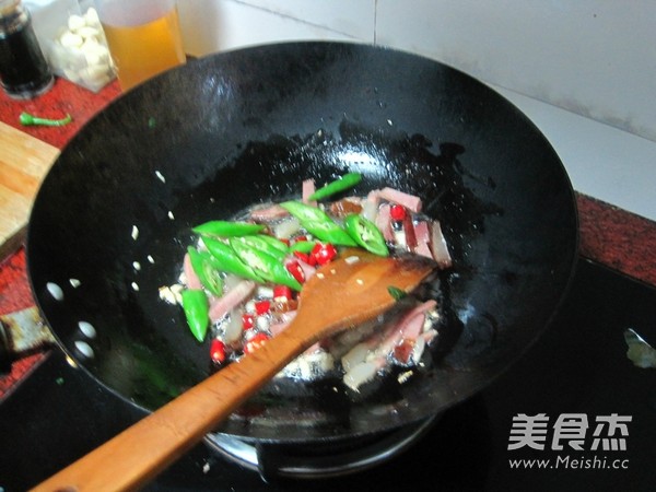 Stir-fried Dried Radish with Bacon recipe