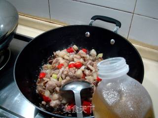 Home-style Stir-fried "rice Wine Smooth Fried Chicken" recipe