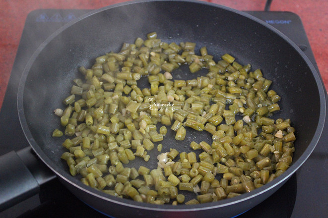 Stir-fried Minced Pork with Capers recipe