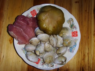 Tonic Soup with Clams and Mustard recipe