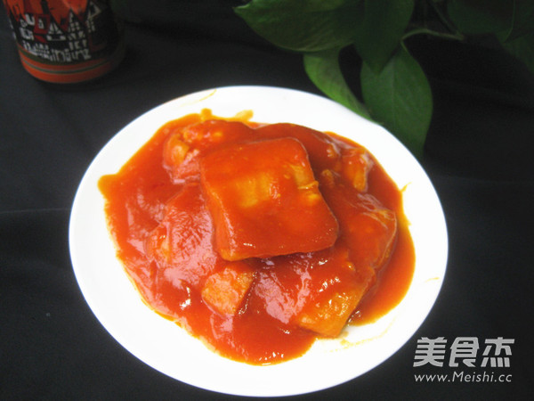 Salmon with Tomato Sauce recipe
