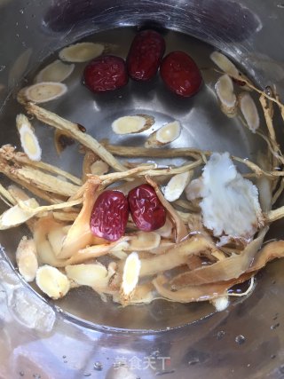 Angelica Codonopsis Black Chicken Soup recipe