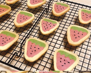 Don't Send It! Mold-free Cute Strawberry Cookies recipe